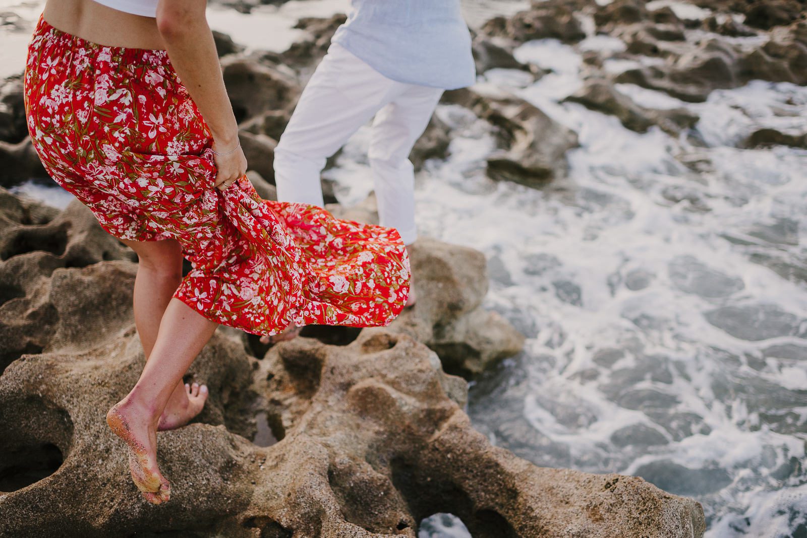 coral-cove-blowing-rocks-engagement-photography-18