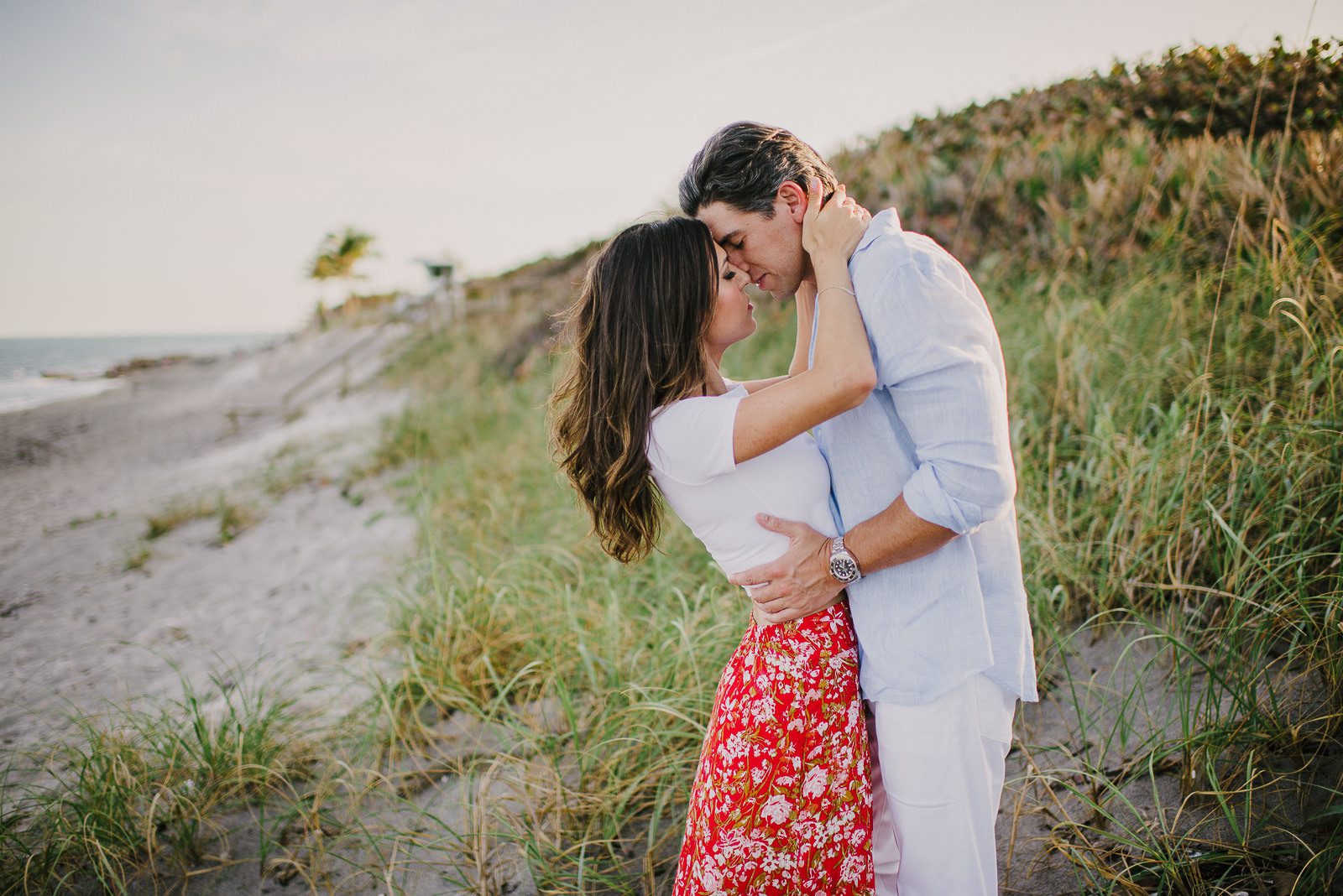 coral-cove-blowing-rocks-engagement-photography-4