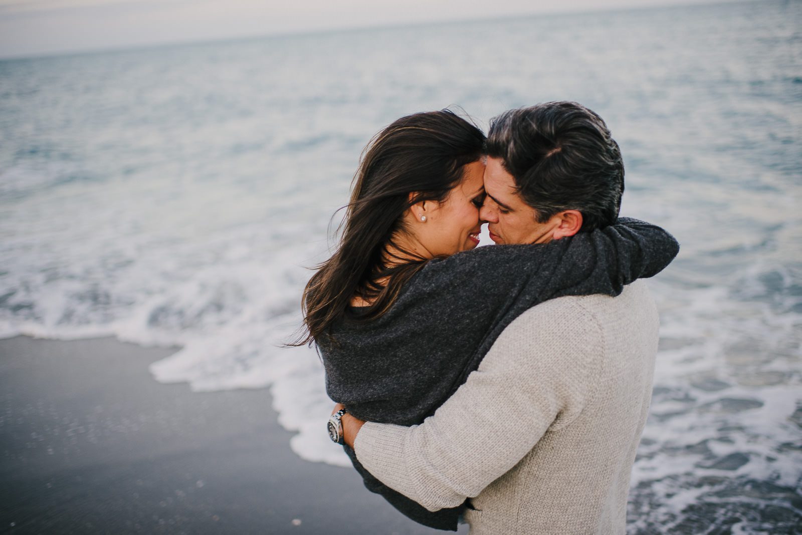 coral-cove-blowing-rocks-engagement-photography-41