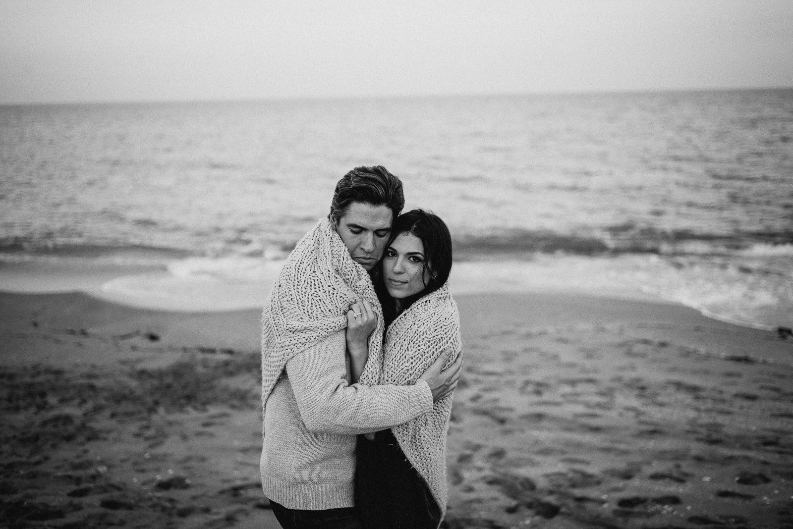 coral-cove-blowing-rocks-engagement-photography-44