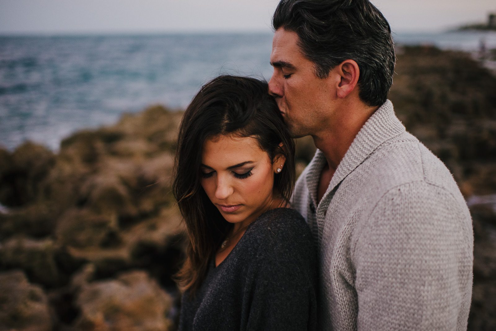 coral-cove-blowing-rocks-engagement-photography-49